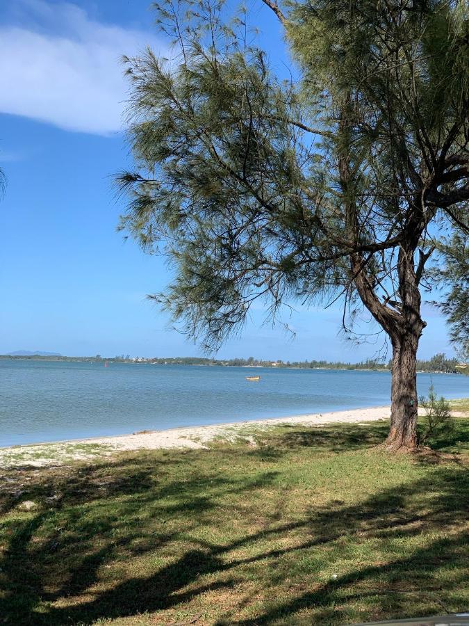Casa Bem Espacosa Com Piscina, Campo De Futebol E Area Gourmet A Um Quarteirao Da Lagoa De Praia Seca Araruama Esterno foto