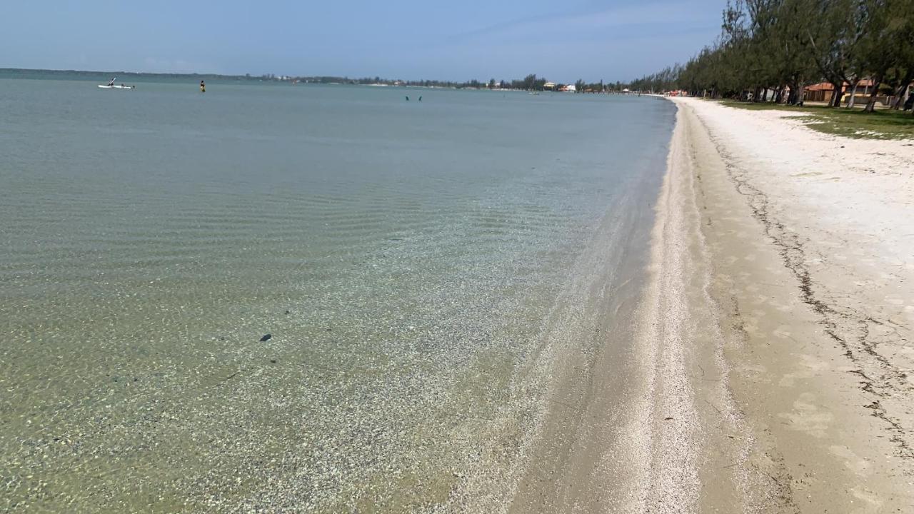 Casa Bem Espacosa Com Piscina, Campo De Futebol E Area Gourmet A Um Quarteirao Da Lagoa De Praia Seca Araruama Esterno foto