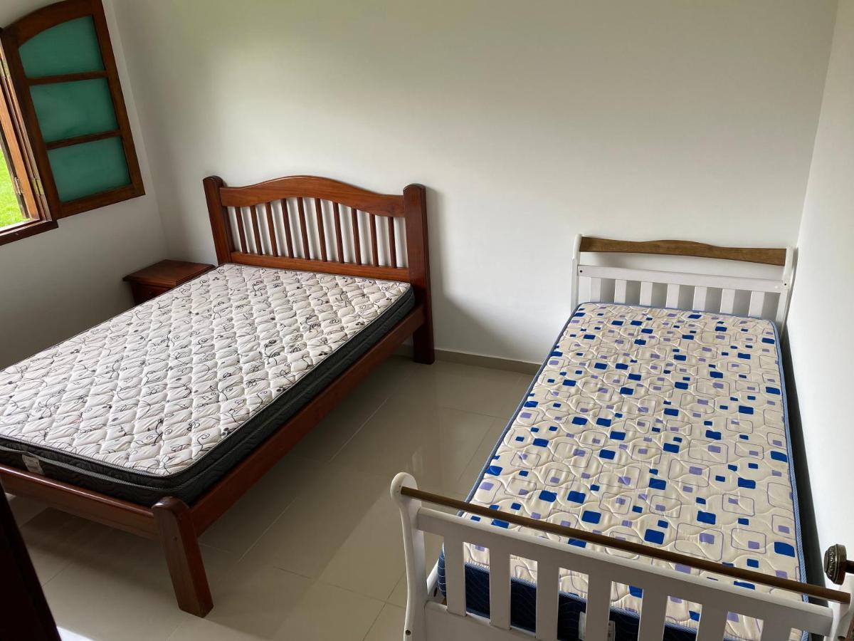 Casa Bem Espacosa Com Piscina, Campo De Futebol E Area Gourmet A Um Quarteirao Da Lagoa De Praia Seca Araruama Esterno foto